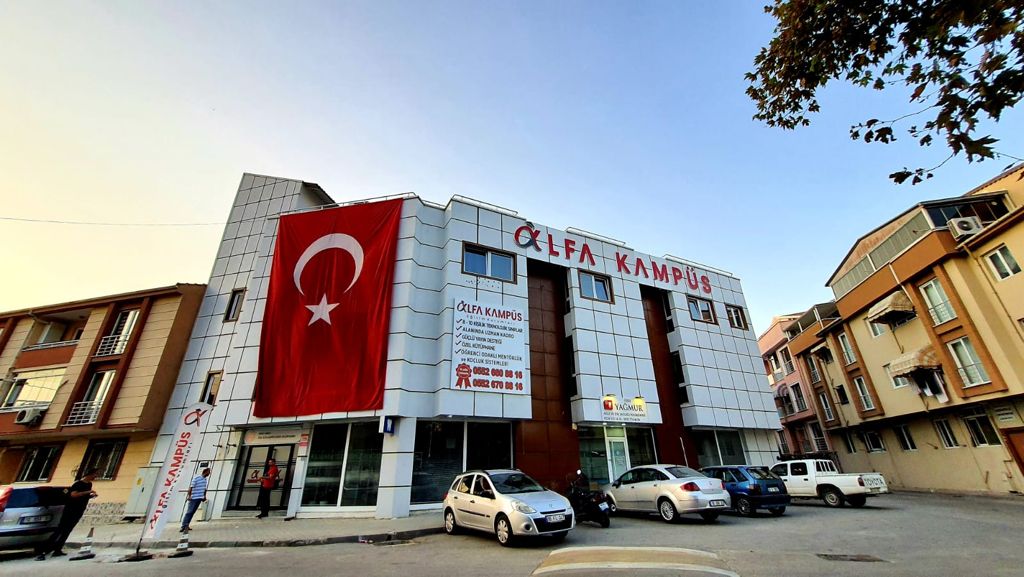 Alfa Kampüs binası
